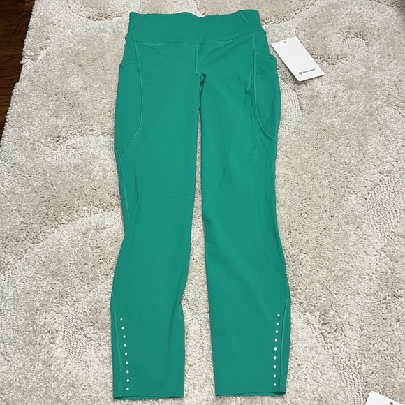 Lululemon Tight 25” *Pockets - Picture 2 of 6